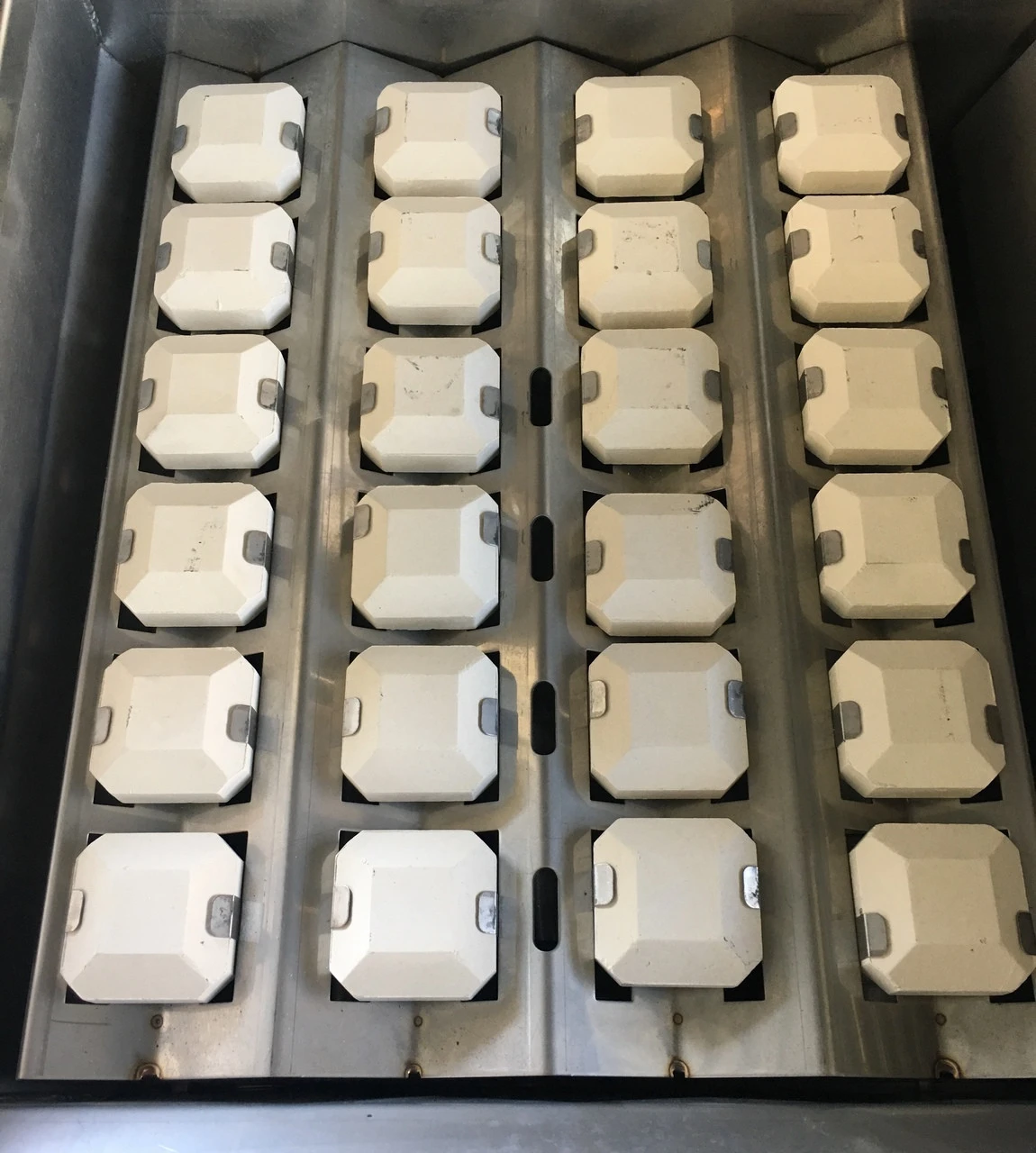 Sedona By Lynx L700PSR 42" Built-in Grill - 1 Prosear, 2 Stainless Burners W Rotisserie 3 Sedona By Lynx L700PSR 42" Built-in Grill - 1 Prosear, 2 Stainless Burners W Rotisserie - Image 3